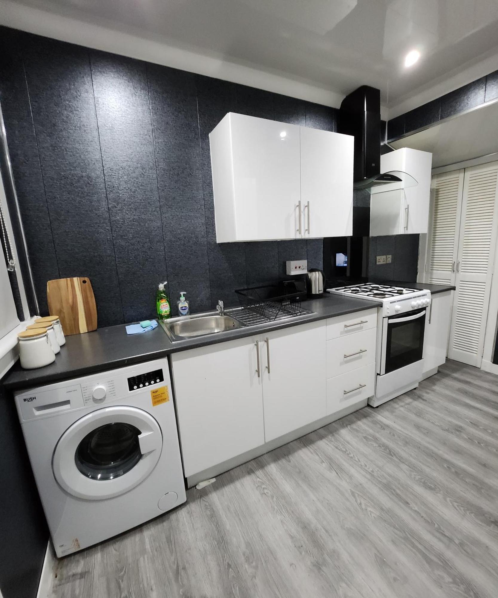 Fm Homes & Apartments 3 Bedroom Motherwell Eksteriør billede