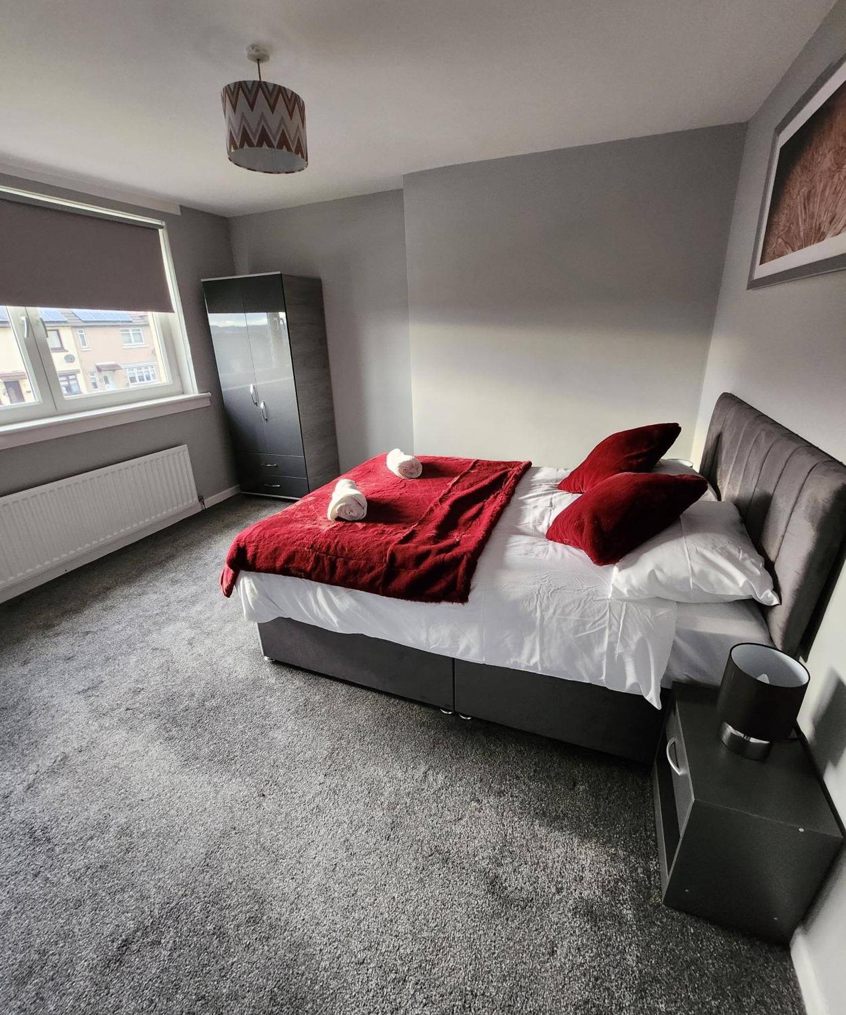 Fm Homes & Apartments 3 Bedroom Motherwell Eksteriør billede